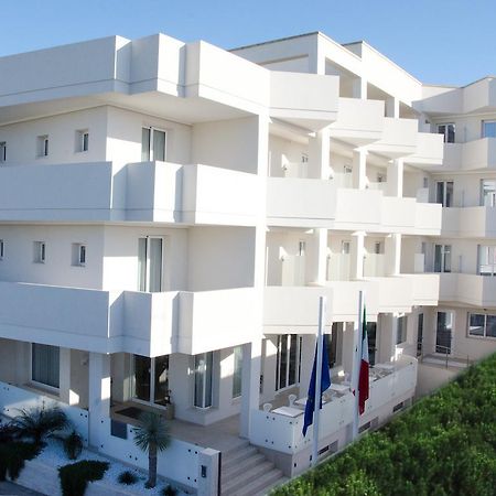 Quihotel Porto Cesareo Ngoại thất bức ảnh