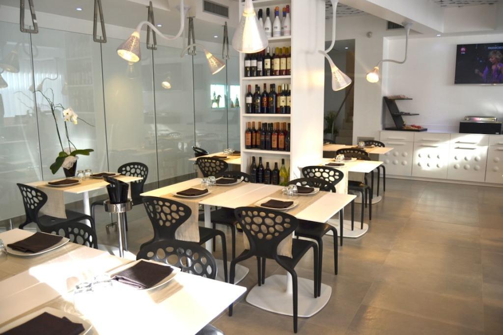 Quihotel Porto Cesareo Ngoại thất bức ảnh