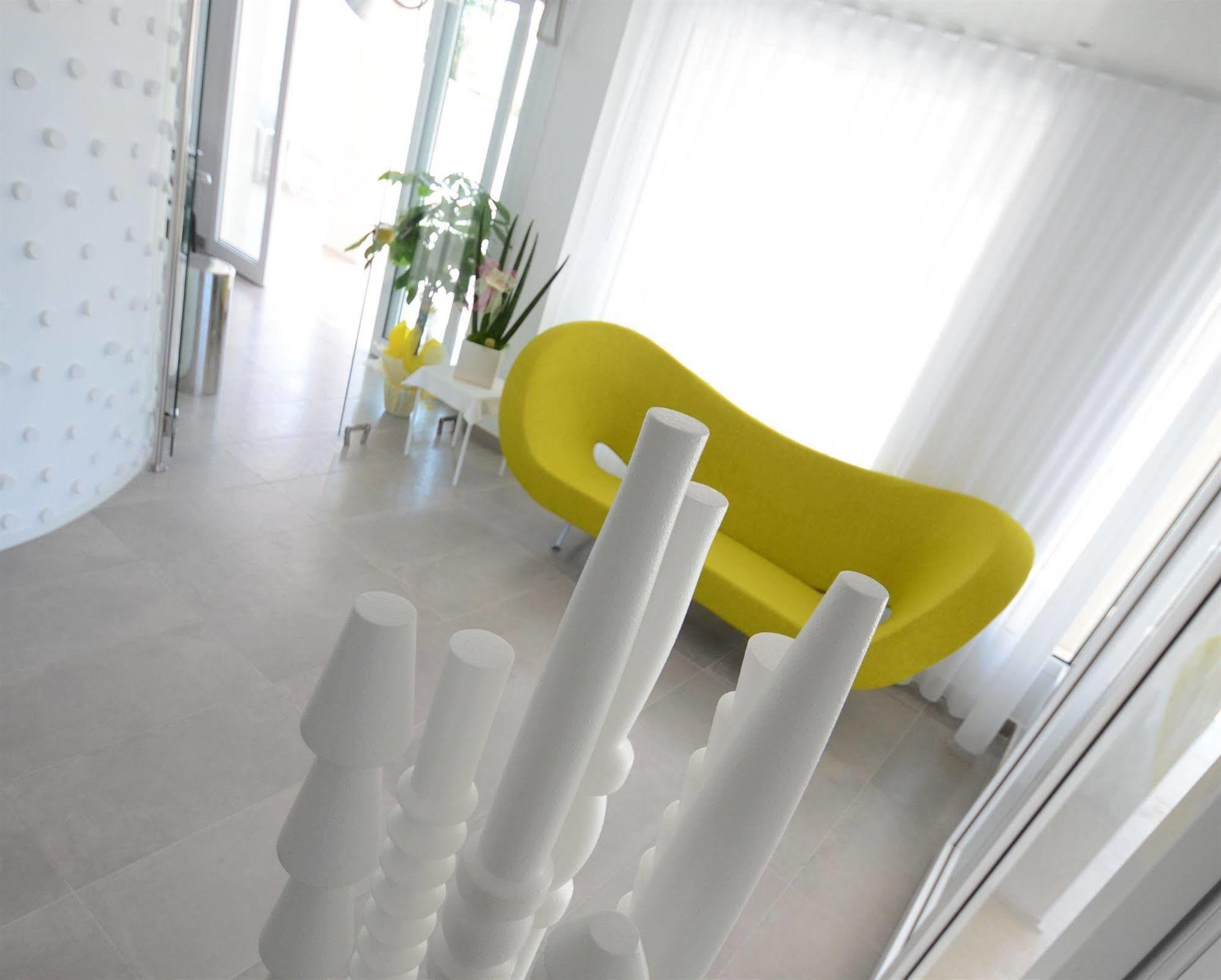Quihotel Porto Cesareo Ngoại thất bức ảnh